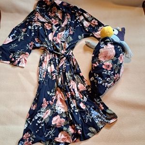 Floral maternity robe with matching baby swaddle